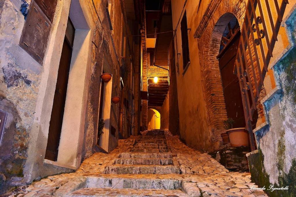 Casa In Antico Borgo Medievale A Tarano Ri, Via Giacomo Leopardi, 15别墅 外观 照片
